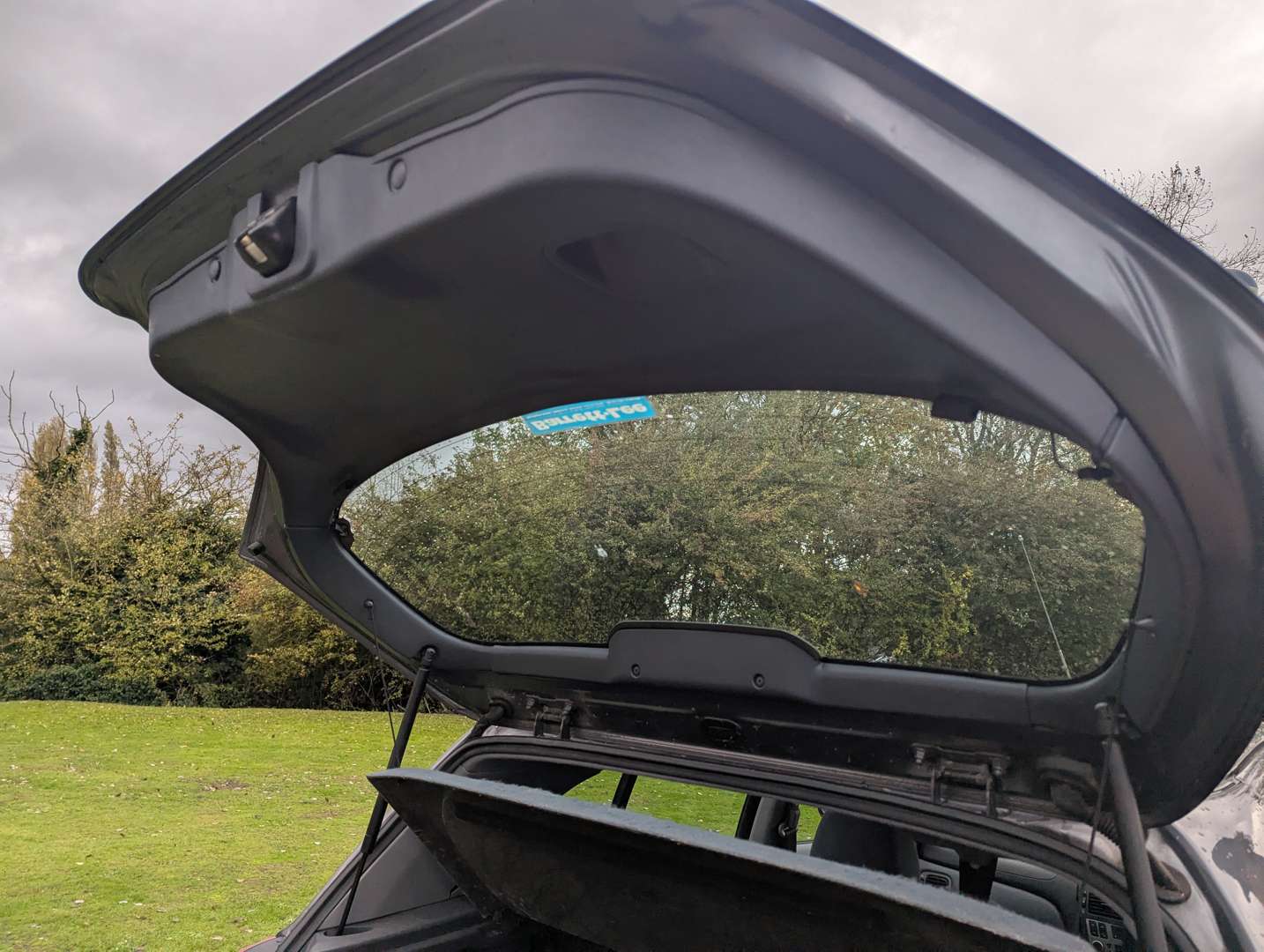 <p>2004 NISSAN ALMERA SE AUTO</p>