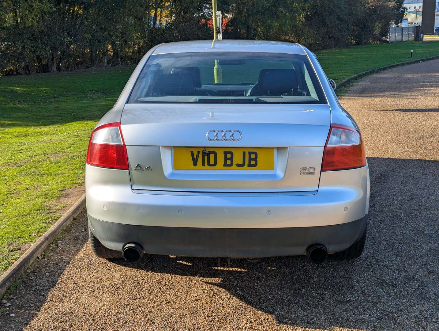 <p>2001 AUDI A4 QUATTRO SE</p>