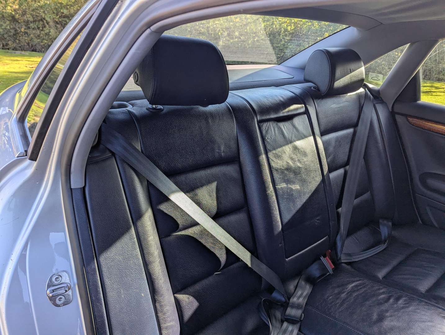 <p>2001 AUDI A4 QUATTRO SE</p>