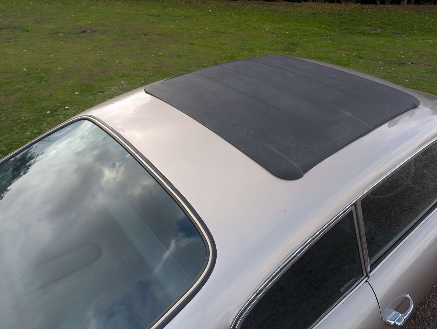 <p>1966 ASTON MARTIN DB6 VANTAGE</p>