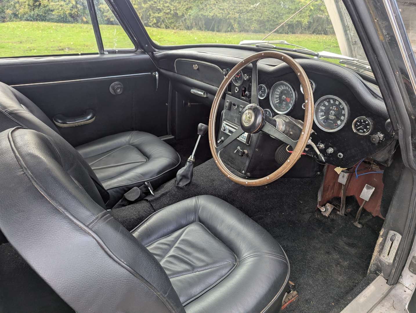 <p>1966 ASTON MARTIN DB6 VANTAGE</p>