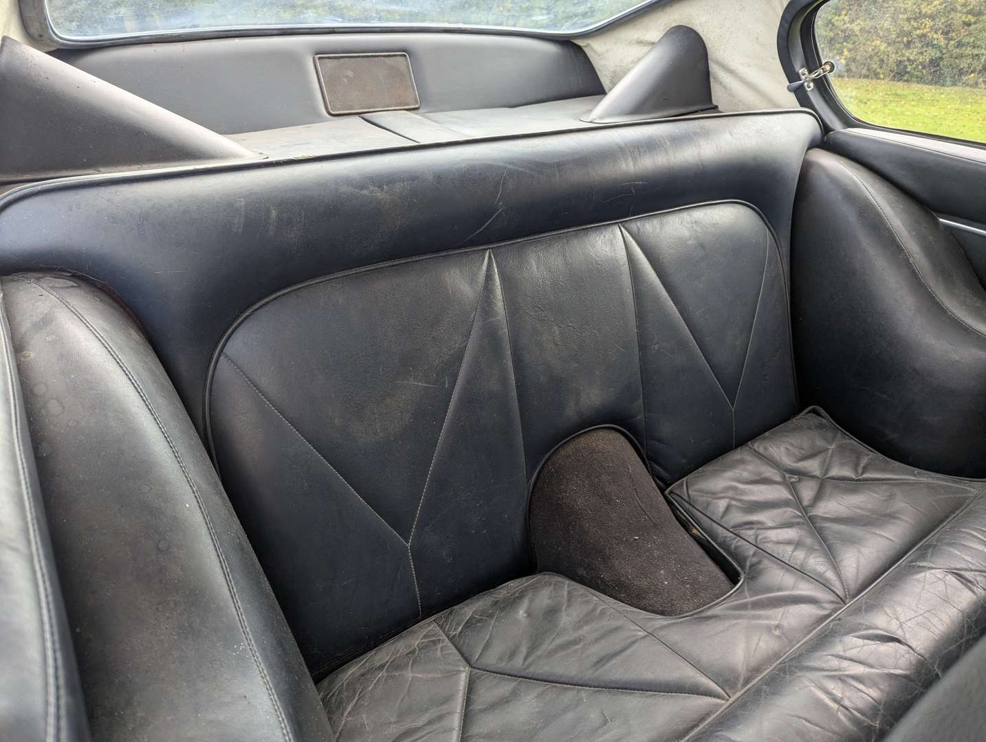 <p>1966 ASTON MARTIN DB6 VANTAGE</p>