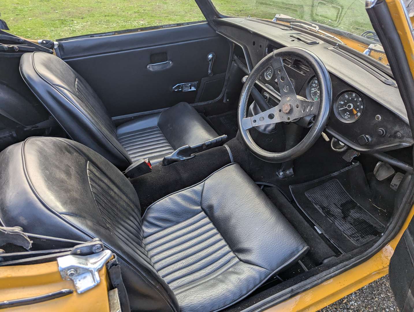 <p>1971 TRIUMPH SPITFIRE MK4</p>