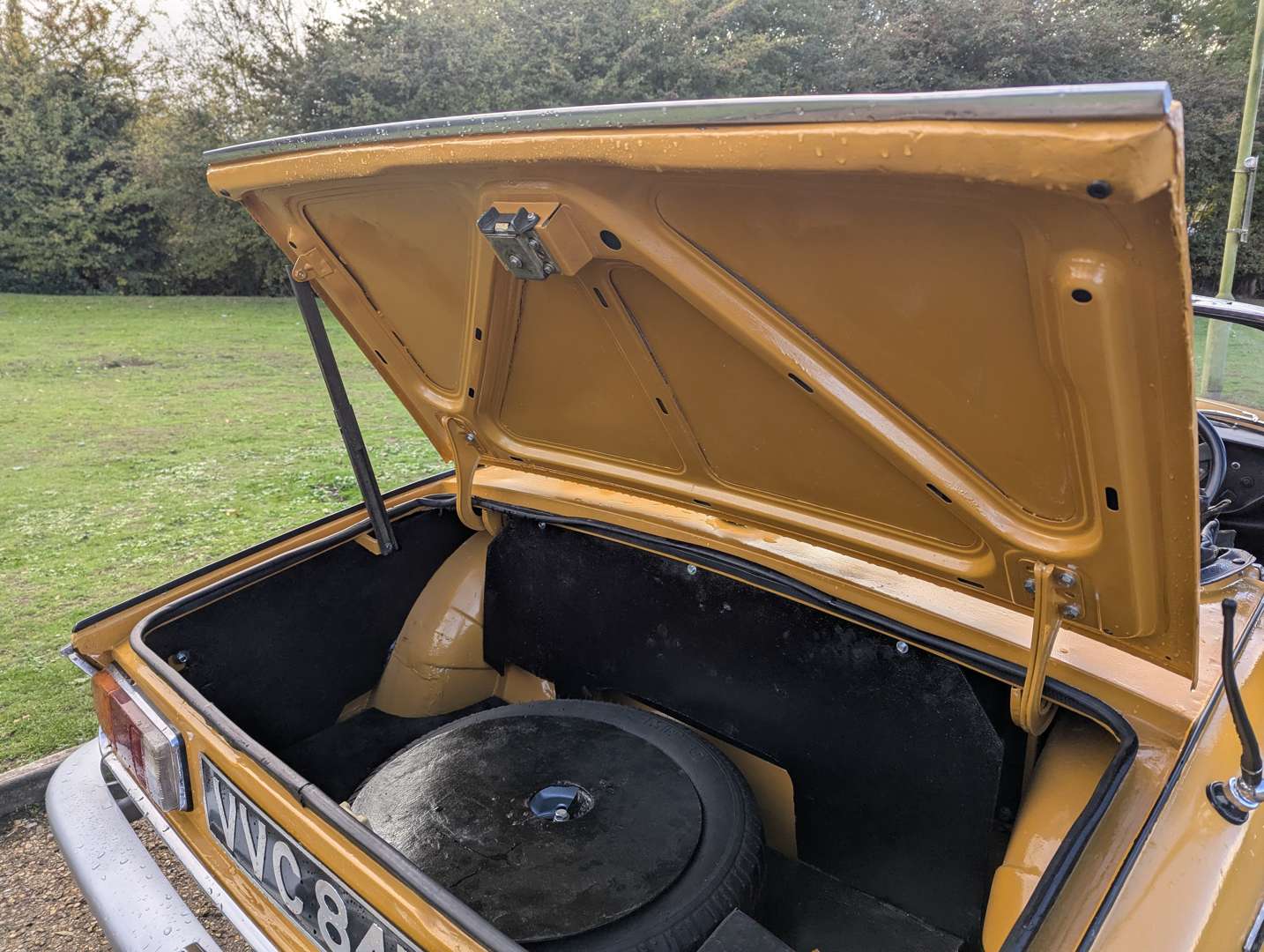 <p>1971 TRIUMPH SPITFIRE MK4</p>