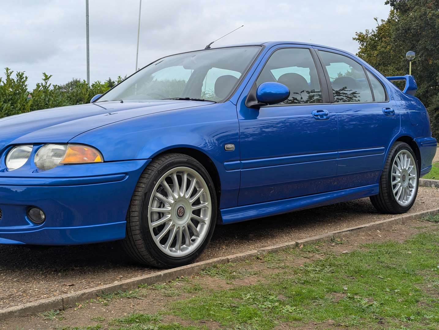 <p>2002 MG ZS 180</p>