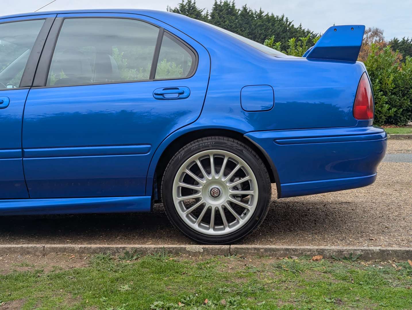 <p>2002 MG ZS 180</p>