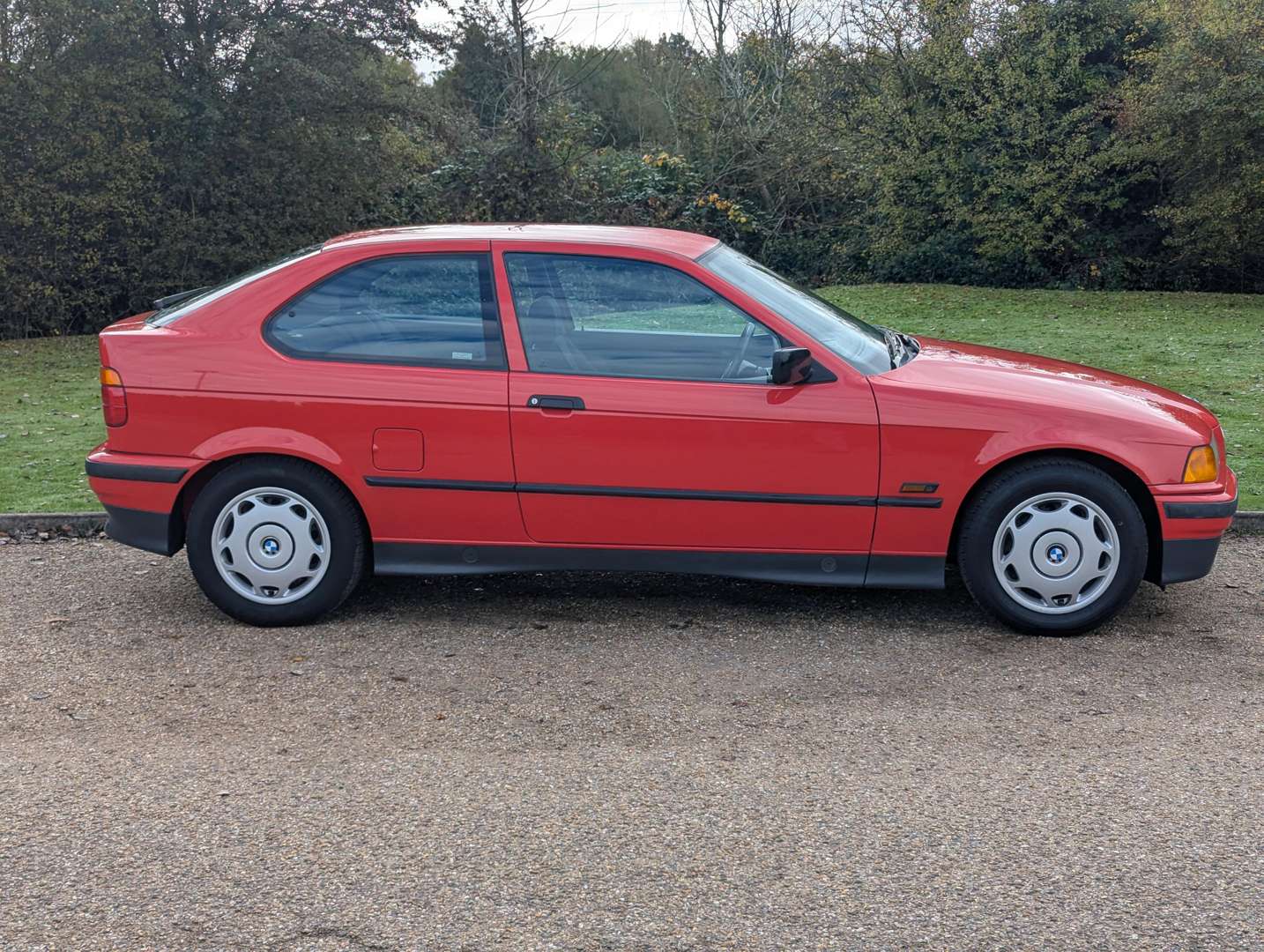 <p>1996 BMW 318TI - ONE REGISTERED OWNER</p>