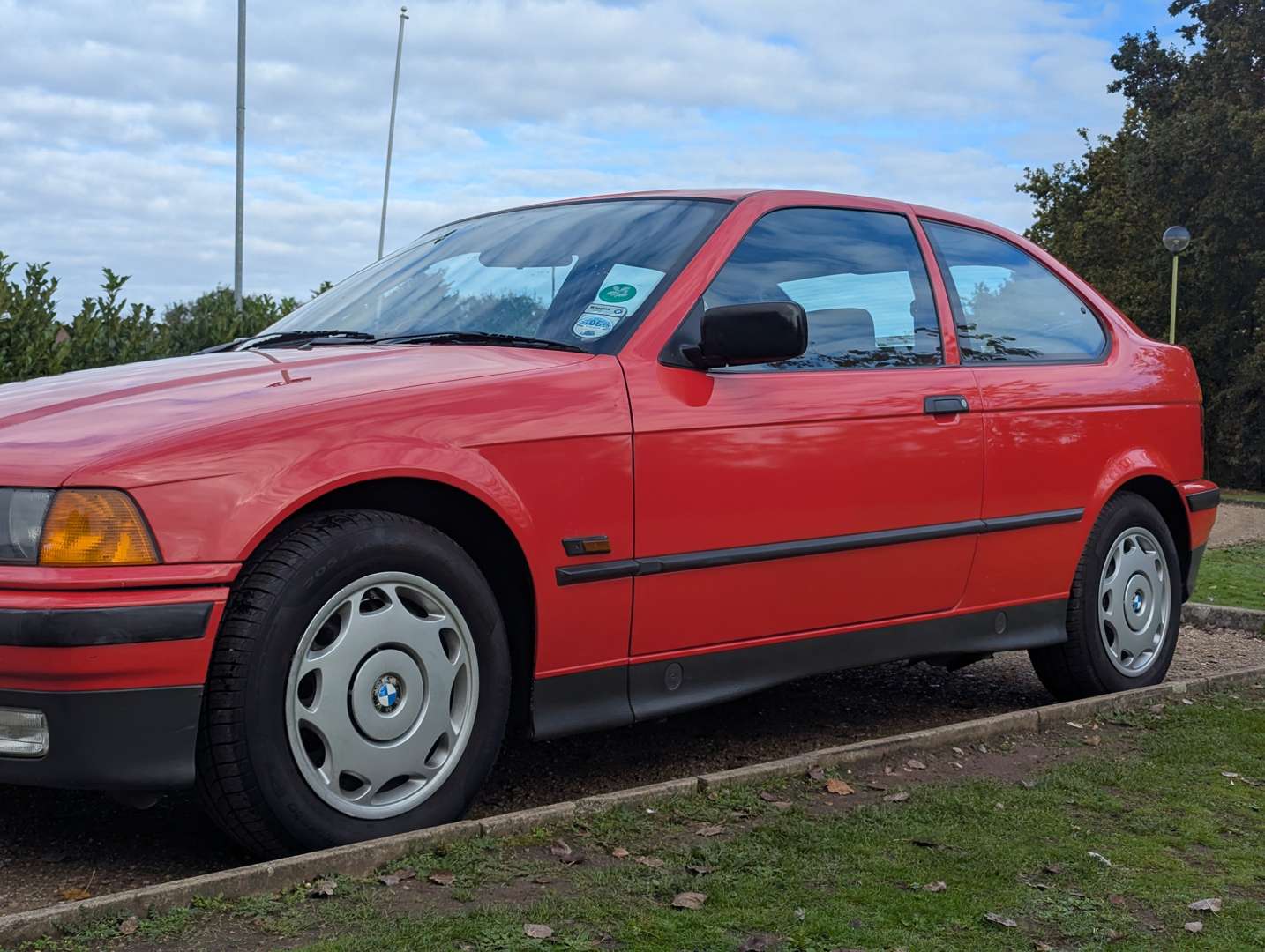 <p>1996 BMW 318TI - ONE REGISTERED OWNER</p>