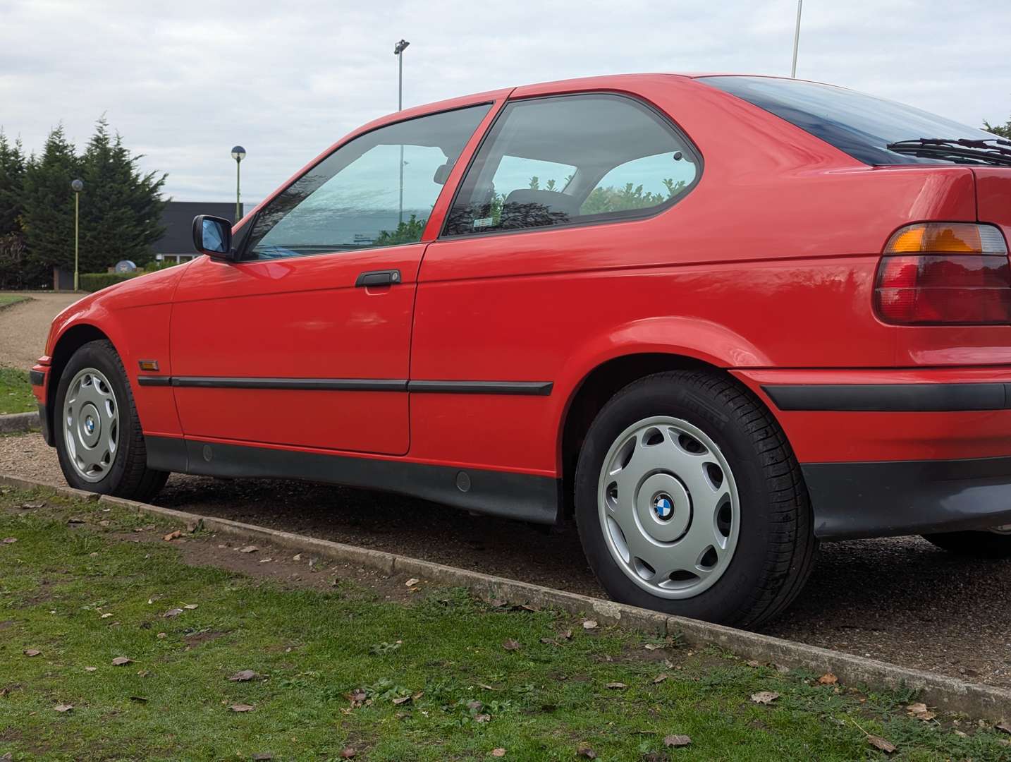 <p>1996 BMW 318TI - ONE REGISTERED OWNER</p>