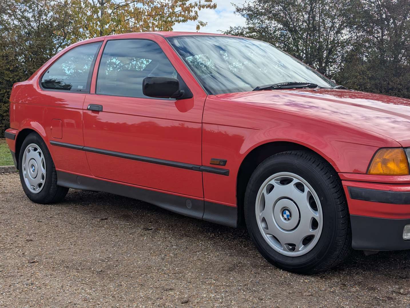 <p>1996 BMW 318TI - ONE REGISTERED OWNER</p>