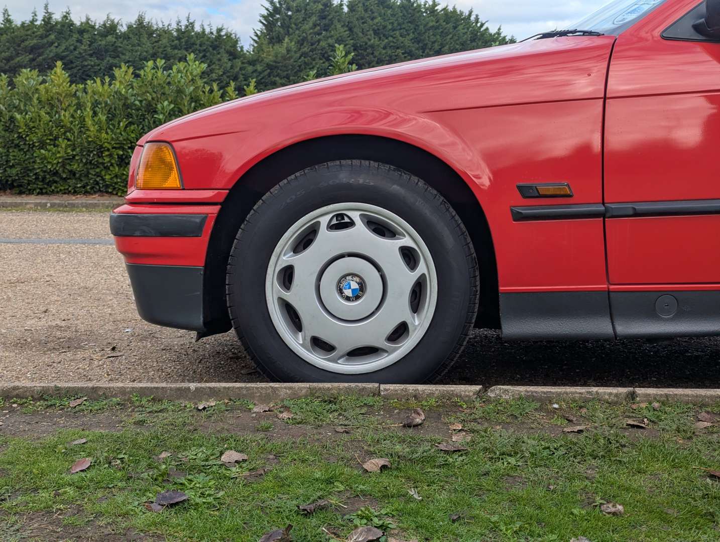 <p>1996 BMW 318TI - ONE REGISTERED OWNER</p>