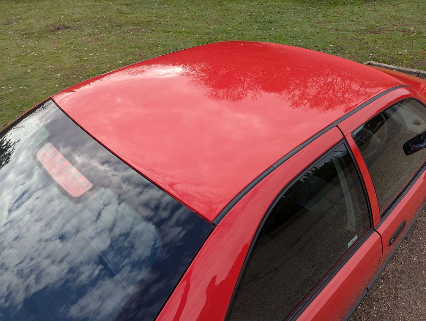 <p>1996 BMW 318TI - ONE REGISTERED OWNER</p>