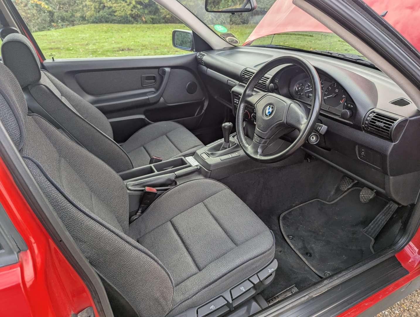 <p>1996 BMW 318TI - ONE REGISTERED OWNER</p>