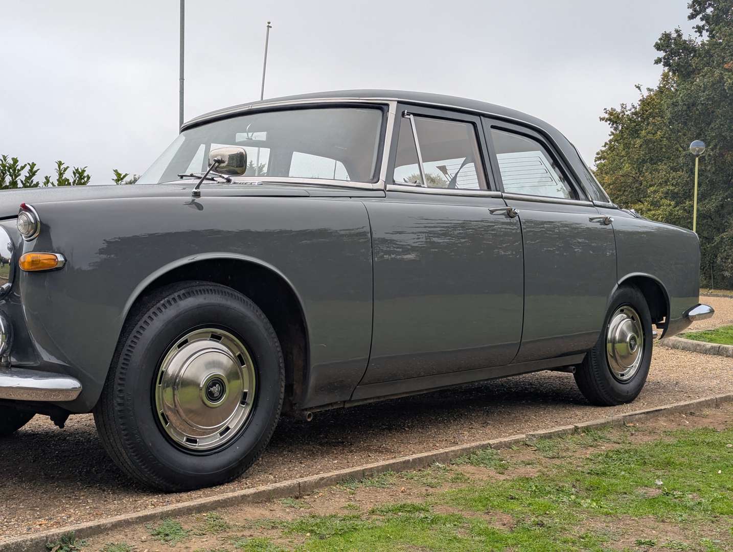 <p>1962 ROVER P5 SALOON POSTPONED</p>