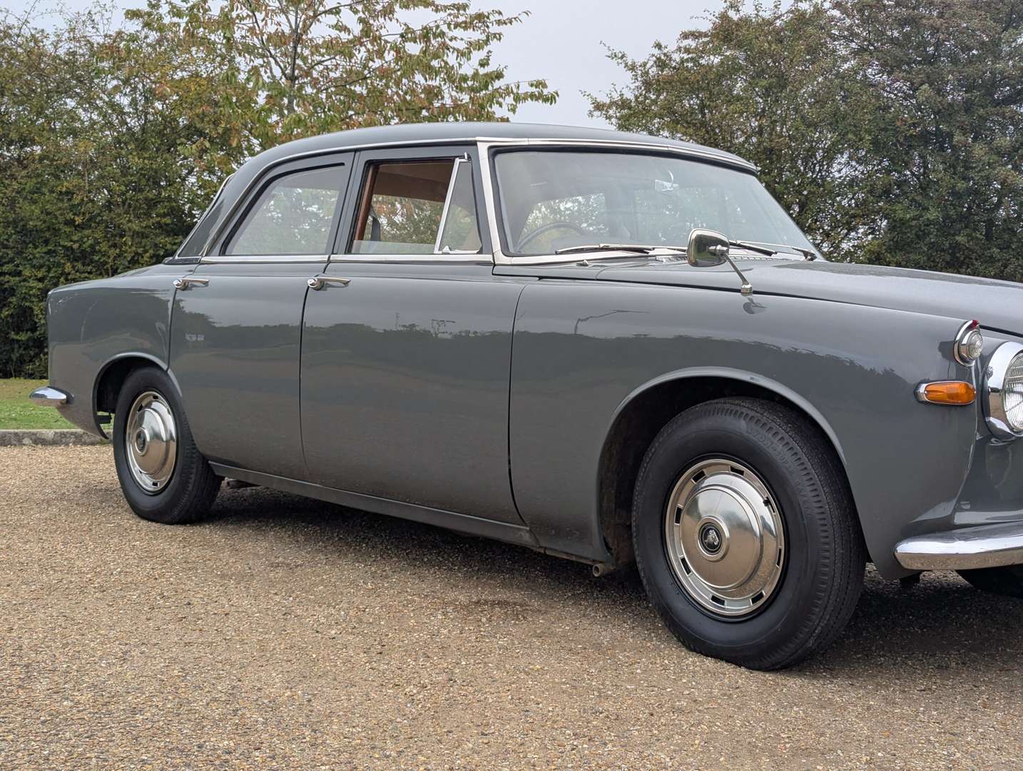 <p>1962 ROVER P5 SALOON POSTPONED</p>