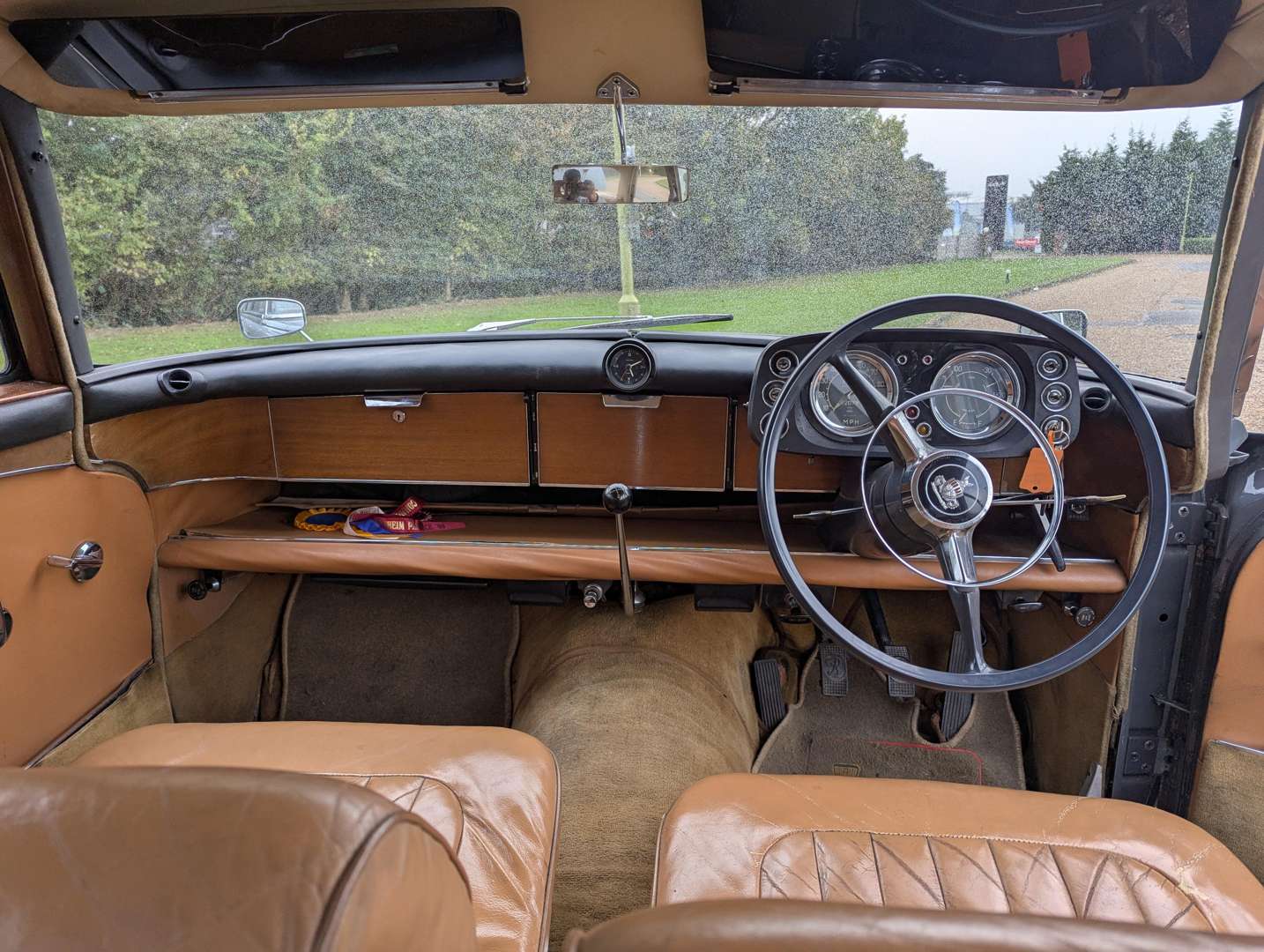 <p>1962 ROVER P5 SALOON POSTPONED</p>