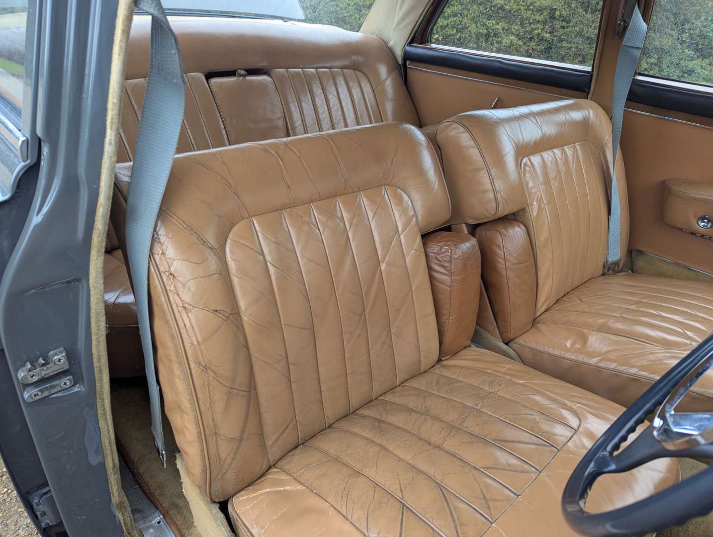 <p>1962 ROVER P5 SALOON POSTPONED</p>