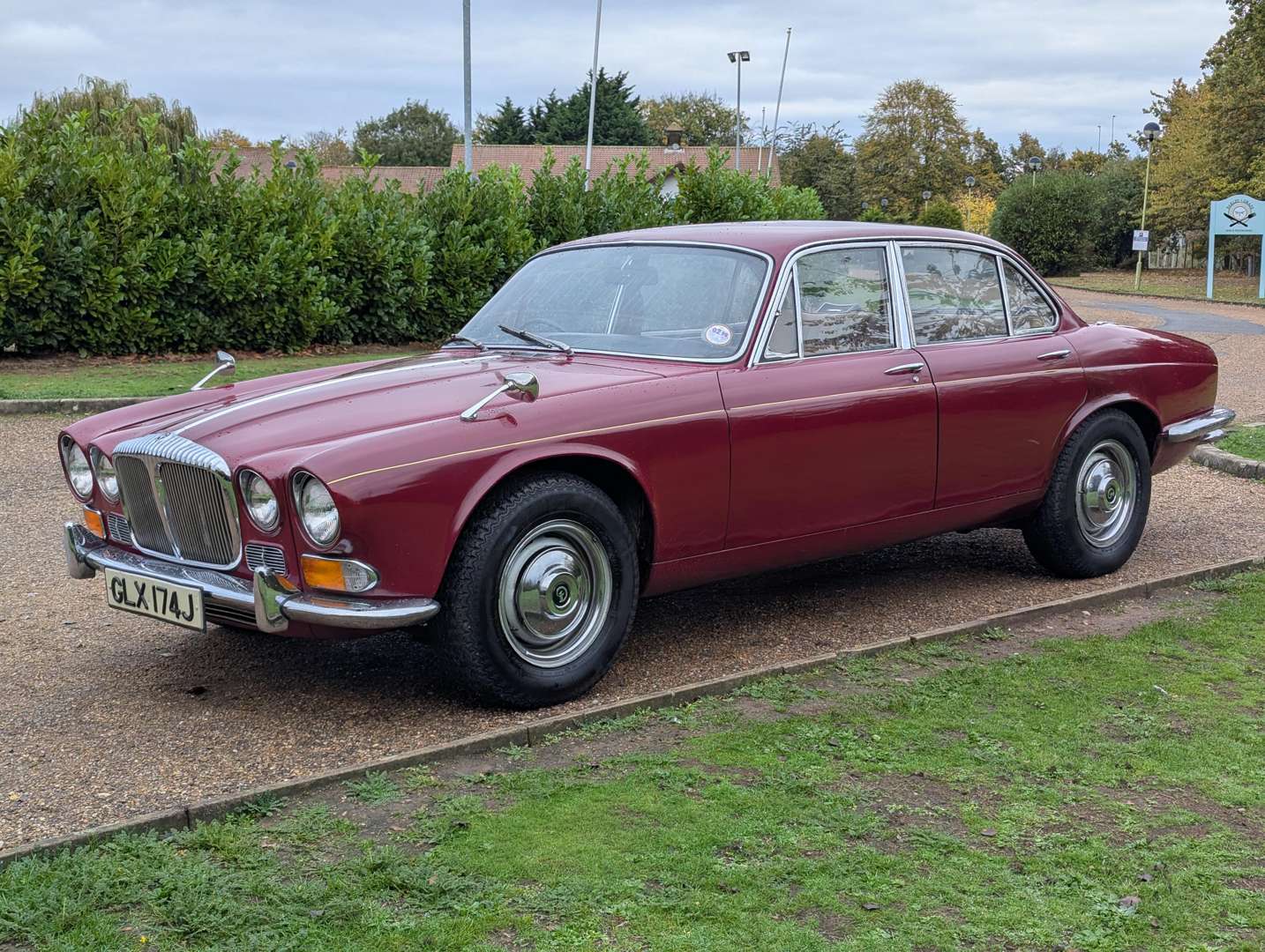 <p>1971 DAIMLER 2.8 SOVEREIGN</p>