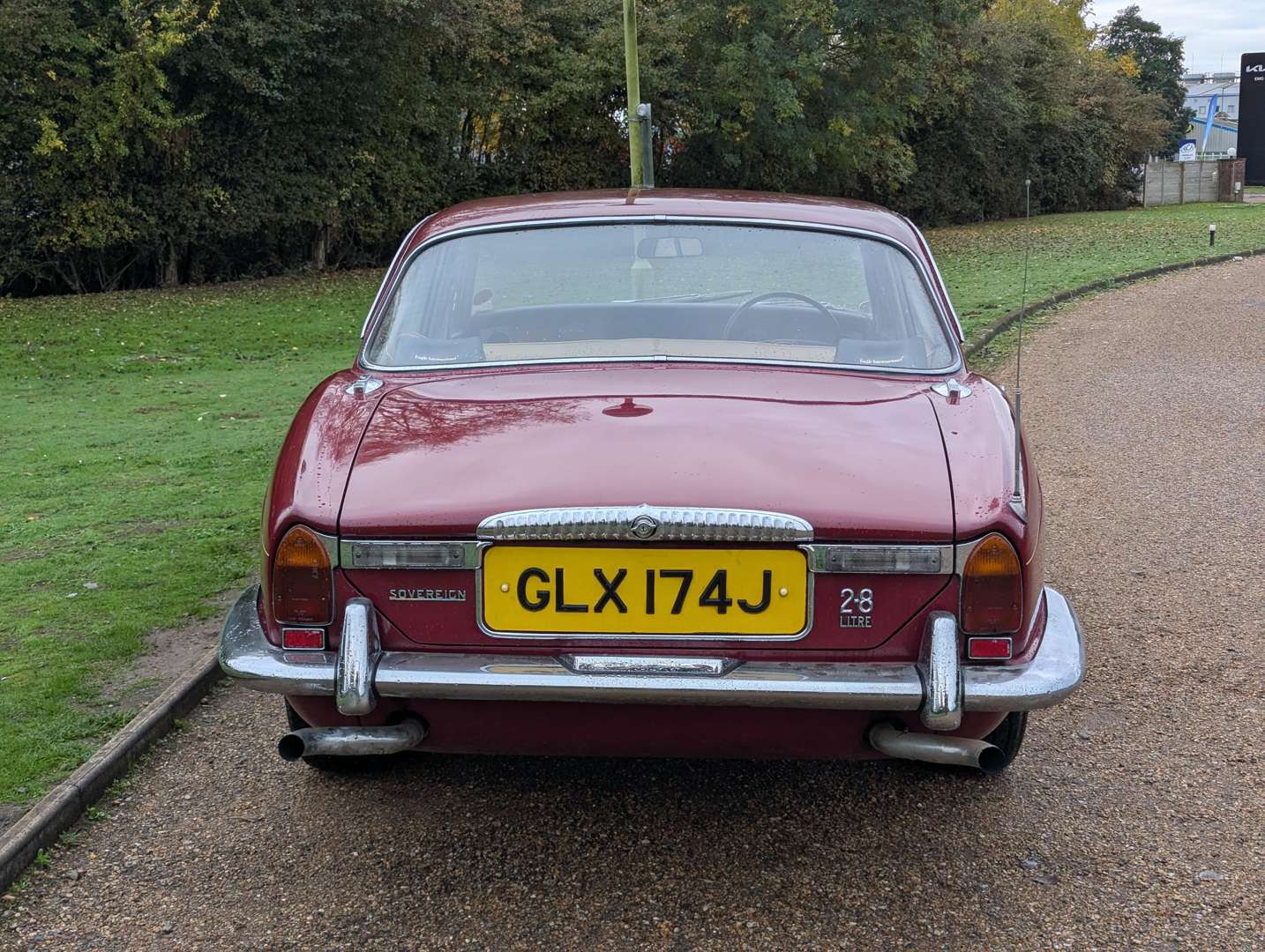 <p>1971 DAIMLER 2.8 SOVEREIGN</p>