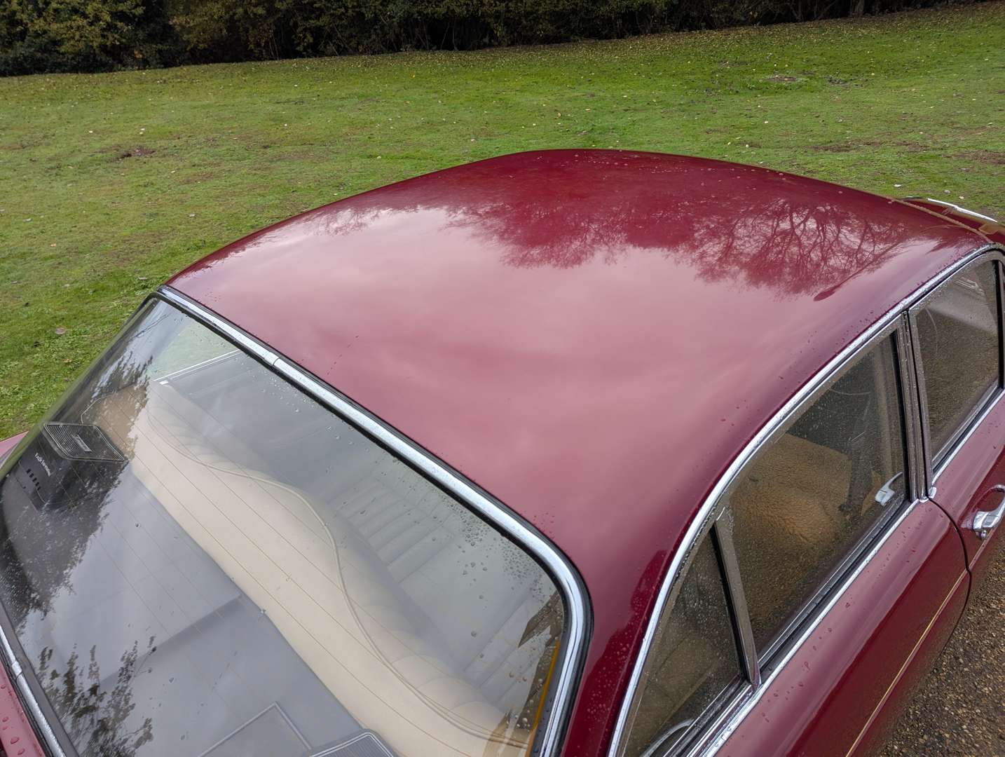 <p>1971 DAIMLER 2.8 SOVEREIGN</p>