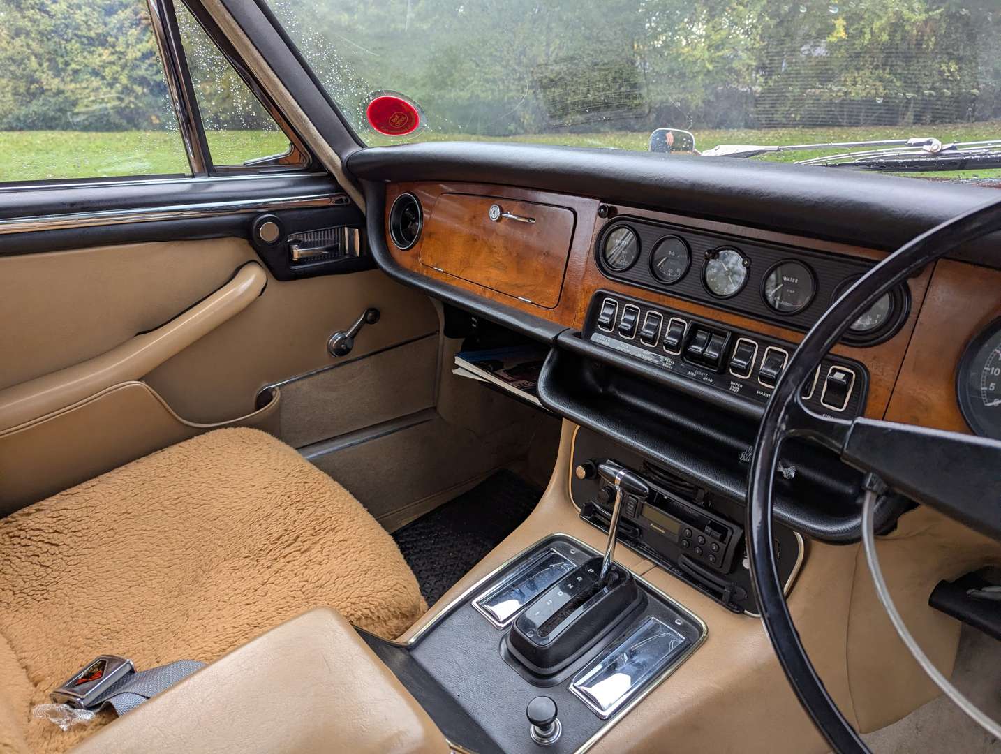 <p>1971 DAIMLER 2.8 SOVEREIGN</p>