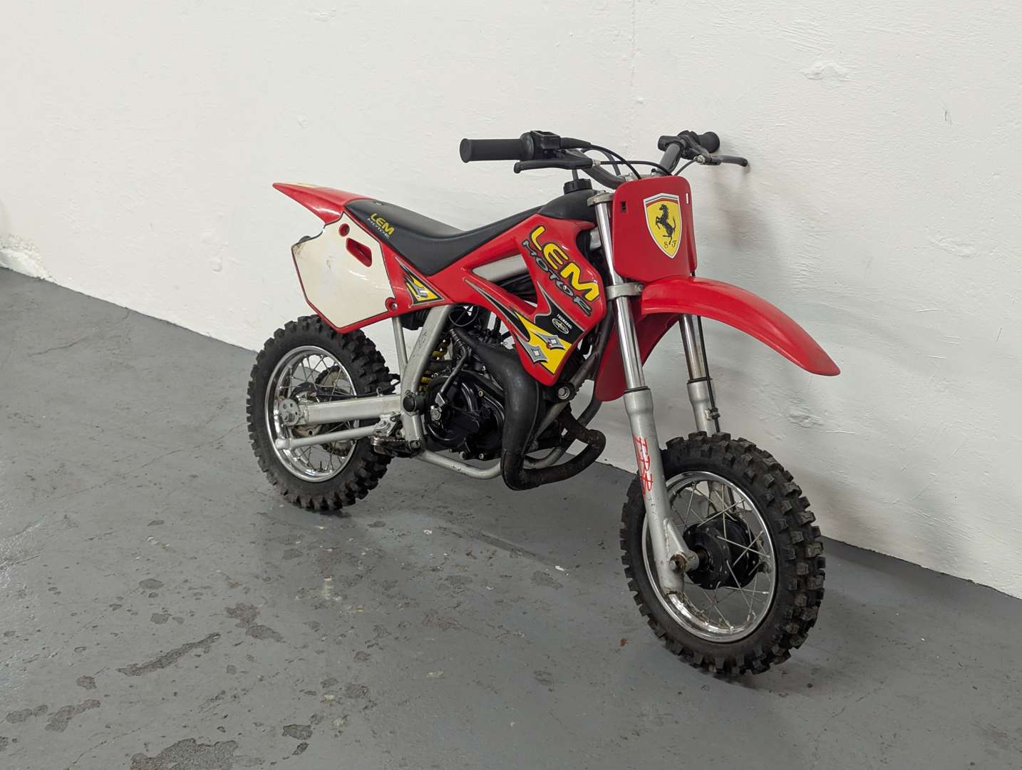 <p>LEM MOTOR DIRT BIKE</p>