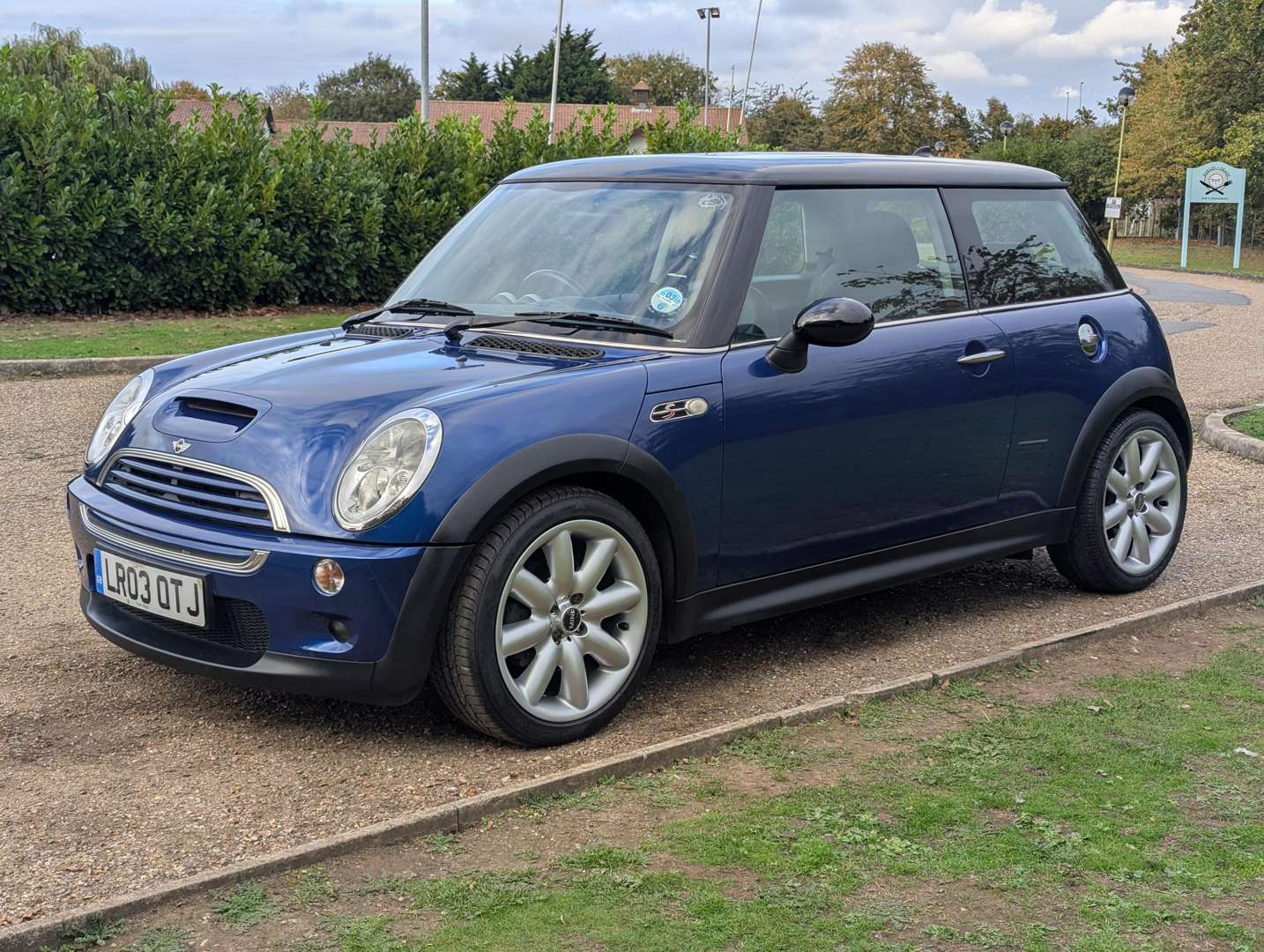 <p>2003 MINI COOPER S - ONE OWNER & 26,000 MILES</p>
