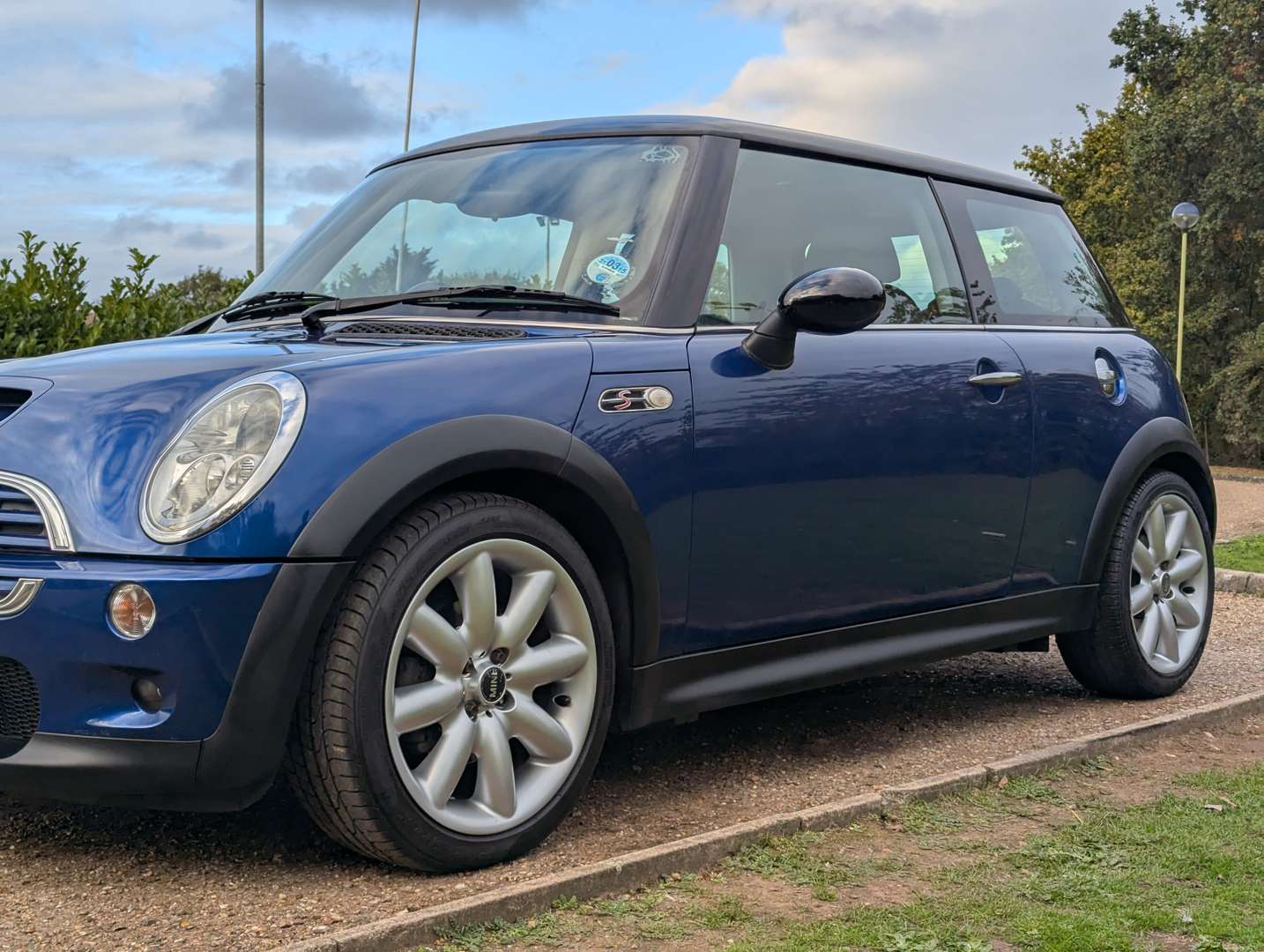<p>2003 MINI COOPER S - ONE OWNER & 26,000 MILES</p>