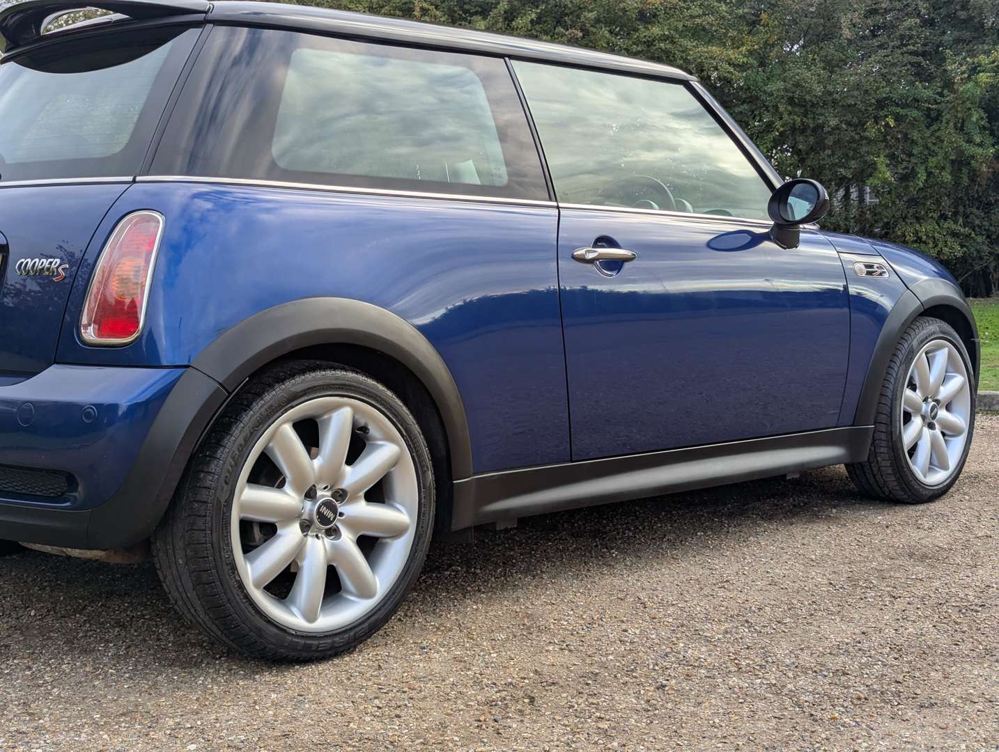 <p>2003 MINI COOPER S - ONE OWNER & 26,000 MILES</p>