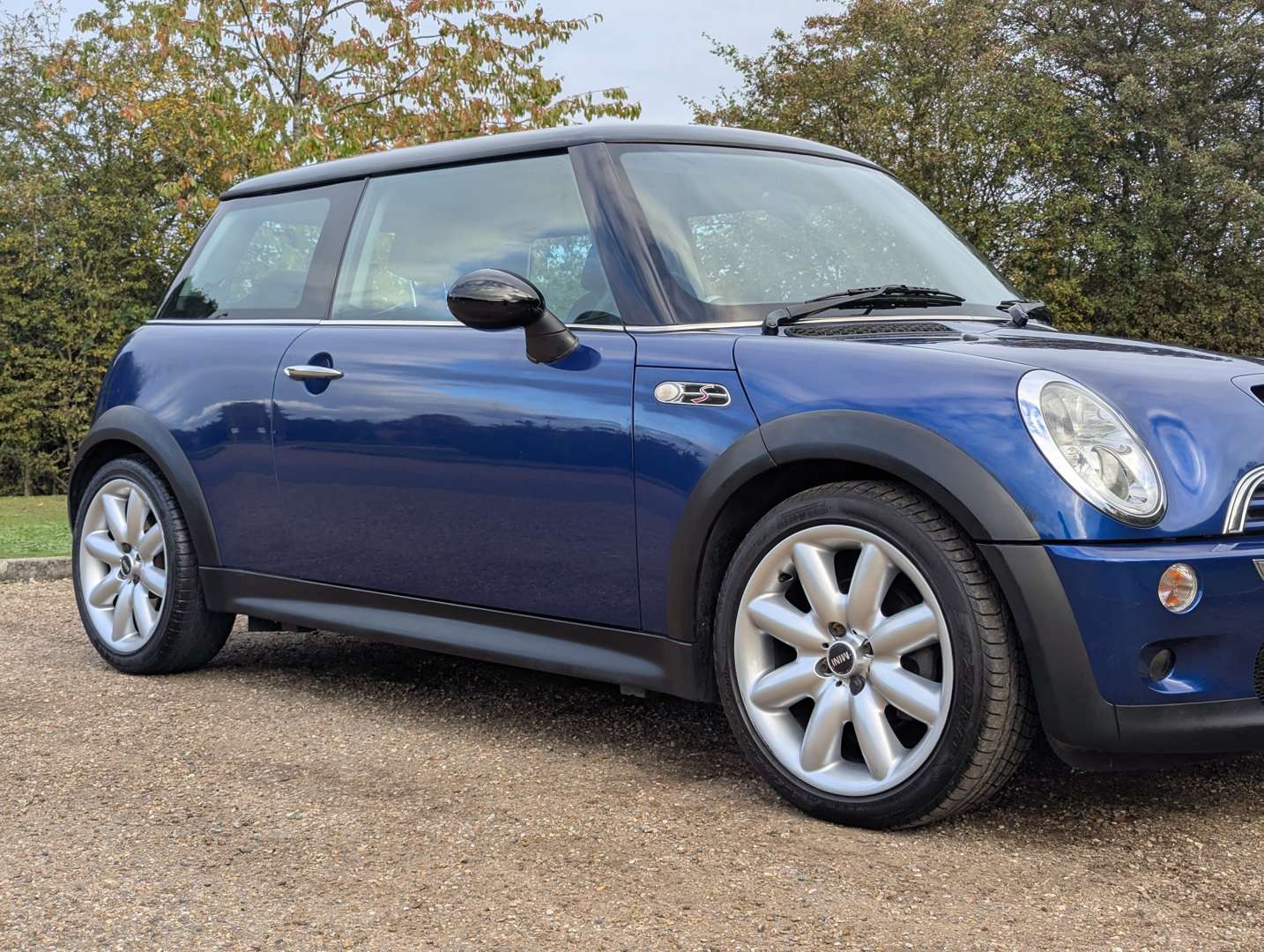 <p>2003 MINI COOPER S - ONE OWNER & 26,000 MILES</p>