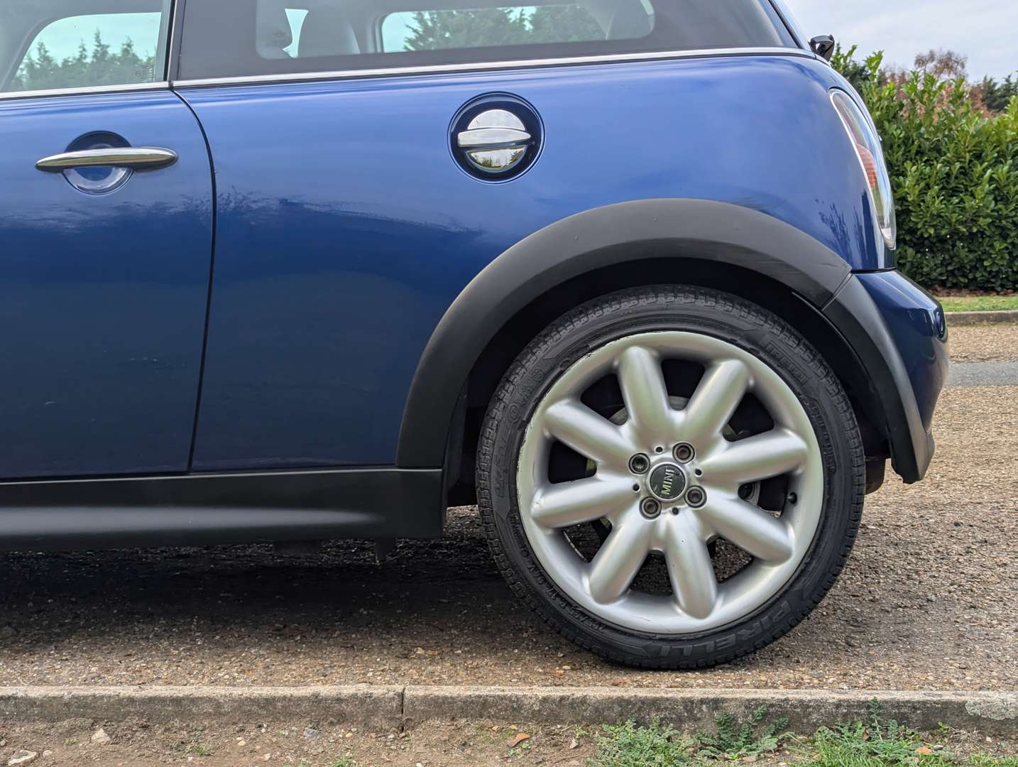 <p>2003 MINI COOPER S - ONE OWNER & 26,000 MILES</p>