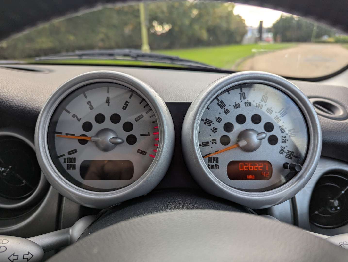 <p>2003 MINI COOPER S - ONE OWNER & 26,000 MILES</p>