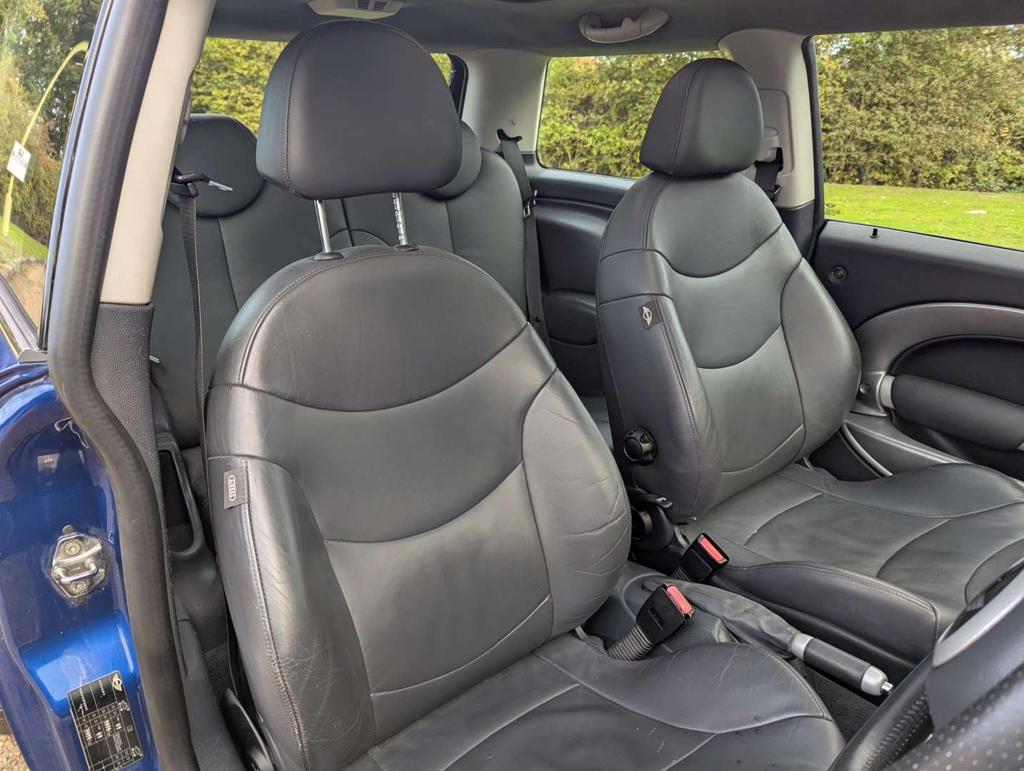 <p>2003 MINI COOPER S - ONE OWNER & 26,000 MILES</p>