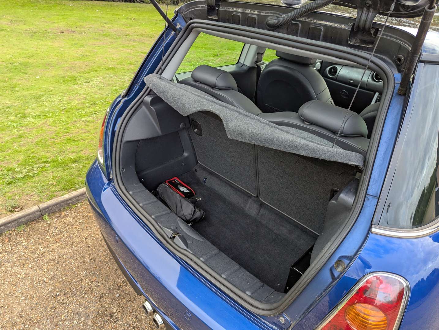 <p>2003 MINI COOPER S - ONE OWNER & 26,000 MILES</p>