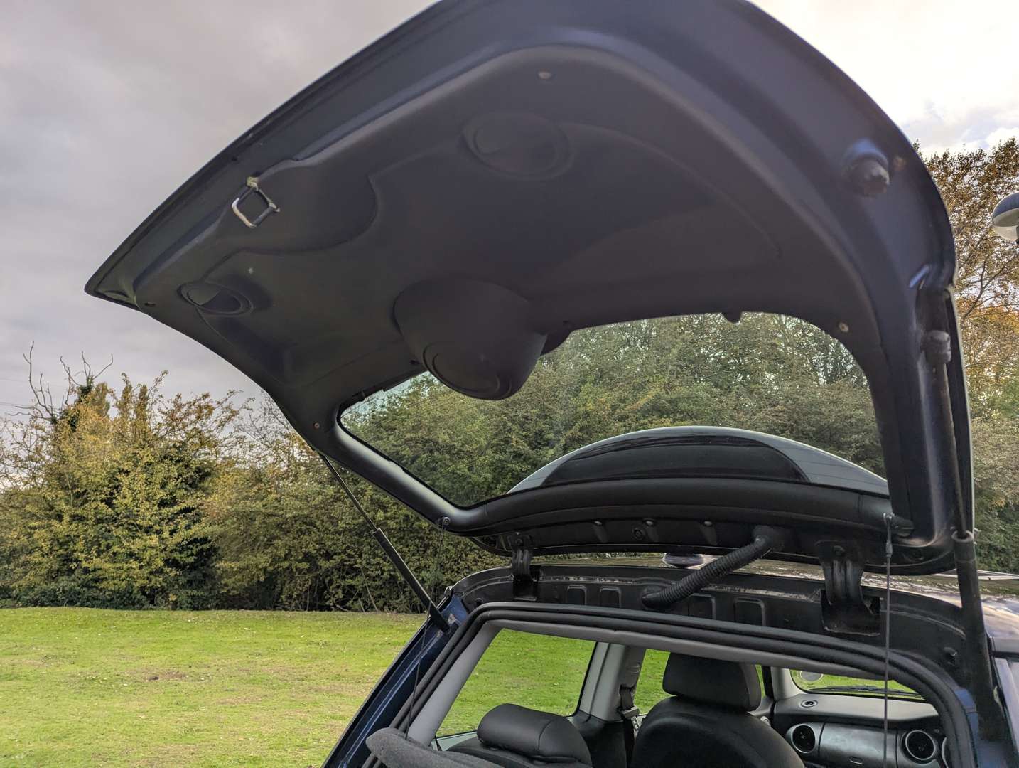 <p>2003 MINI COOPER S - ONE OWNER & 26,000 MILES</p>