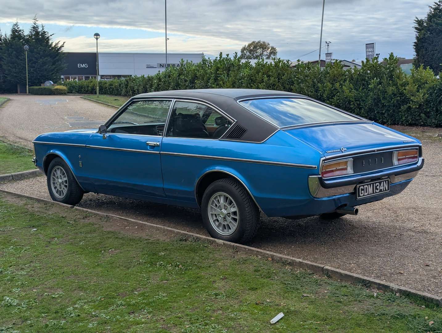 <p>1974 FORD GRANADA GHIA COUPE MANUAL</p>