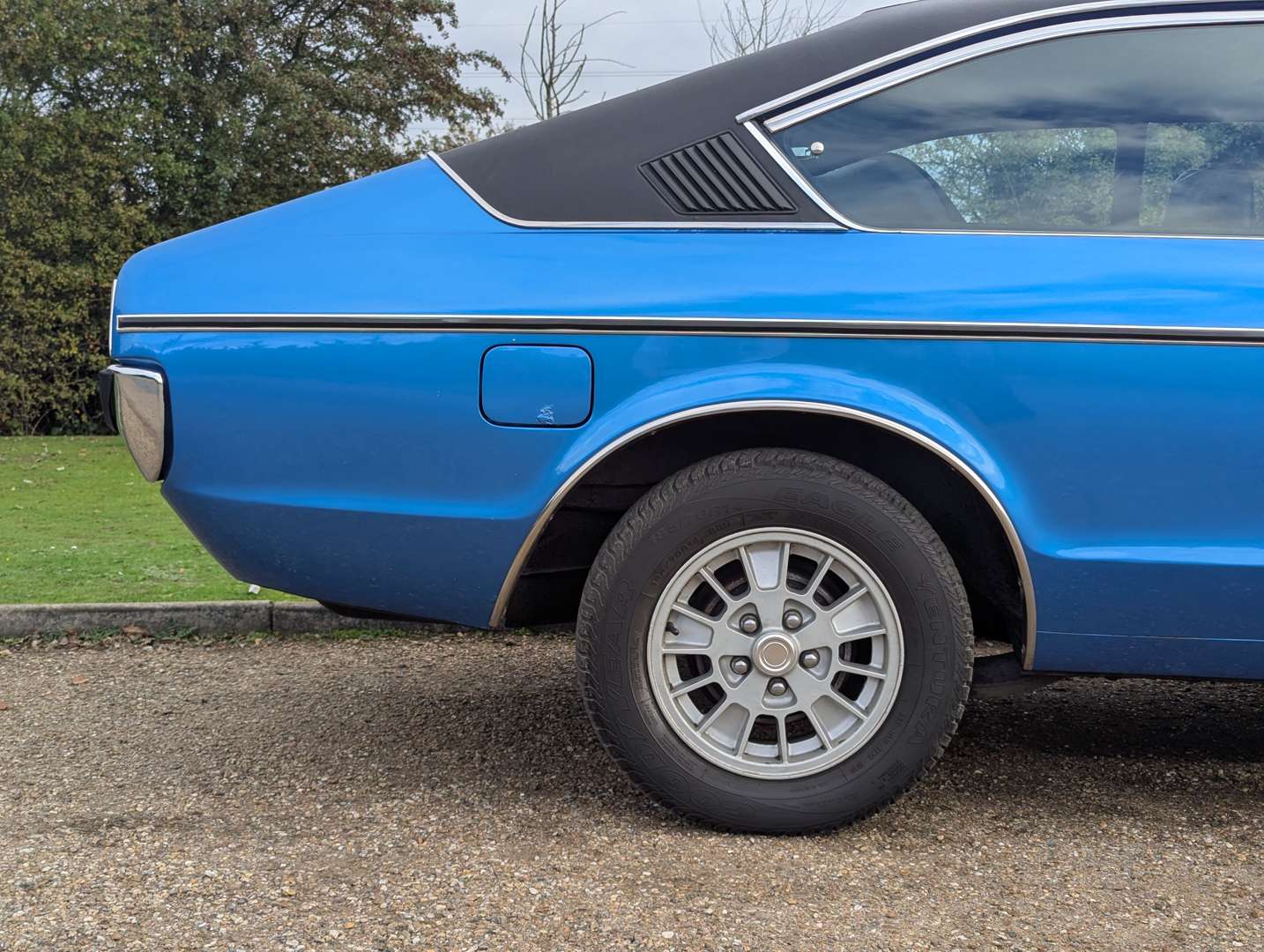 <p>1974 FORD GRANADA GHIA COUPE MANUAL</p>