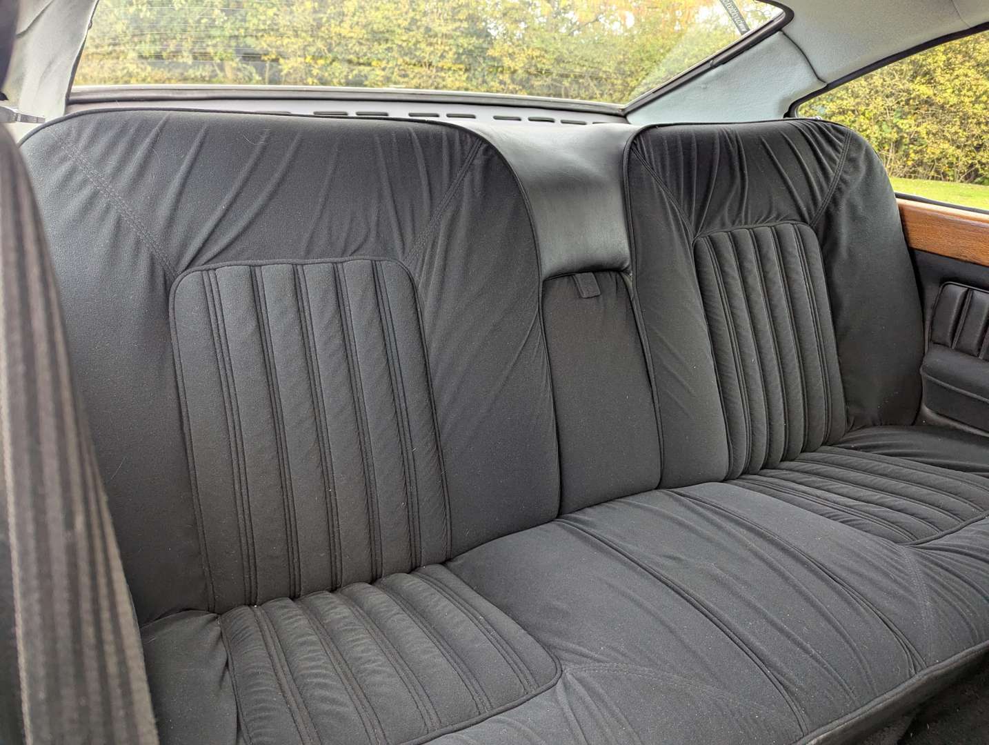 <p>1974 FORD GRANADA GHIA COUPE MANUAL</p>