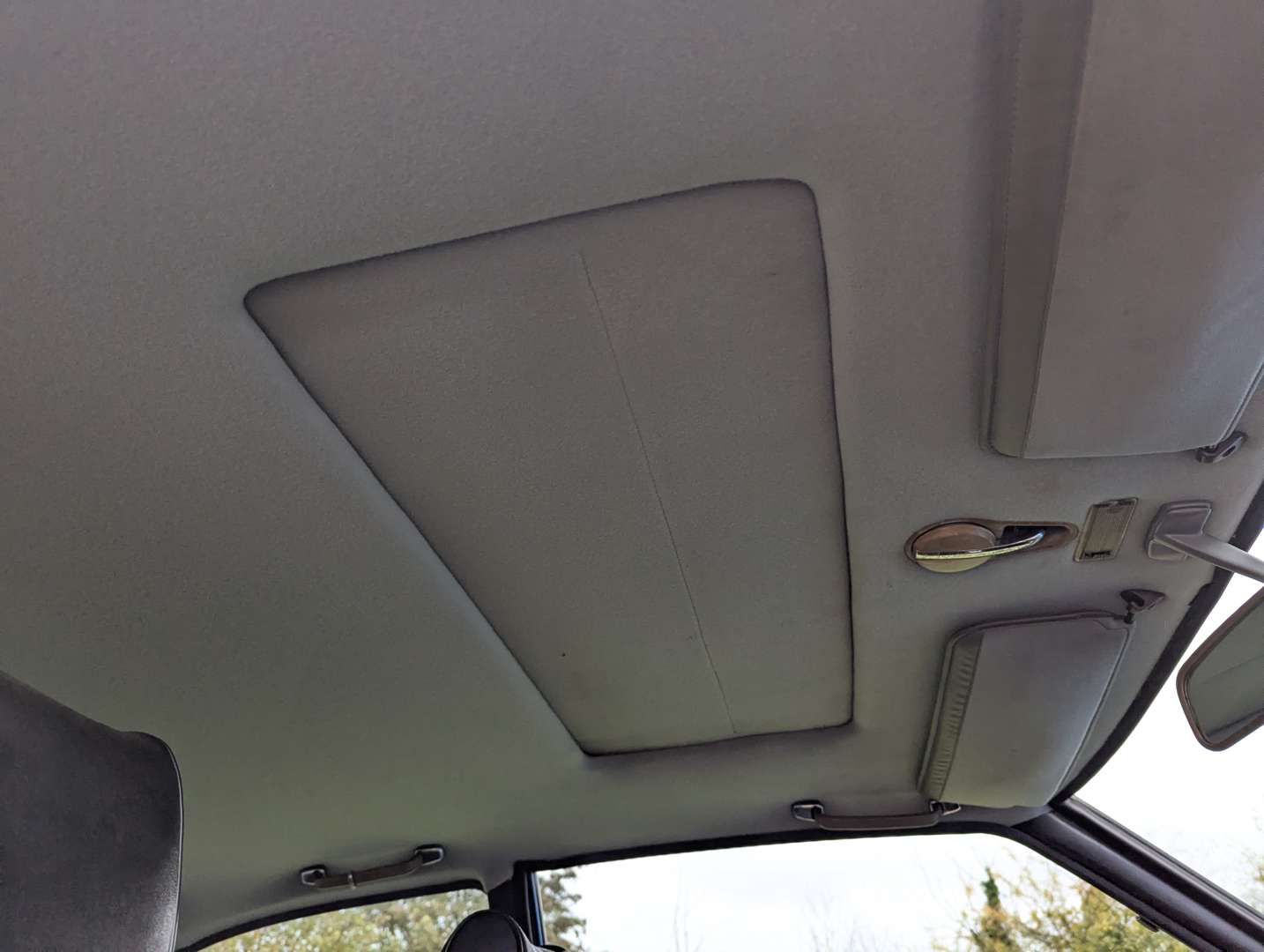 <p>1974 FORD GRANADA GHIA COUPE MANUAL</p>