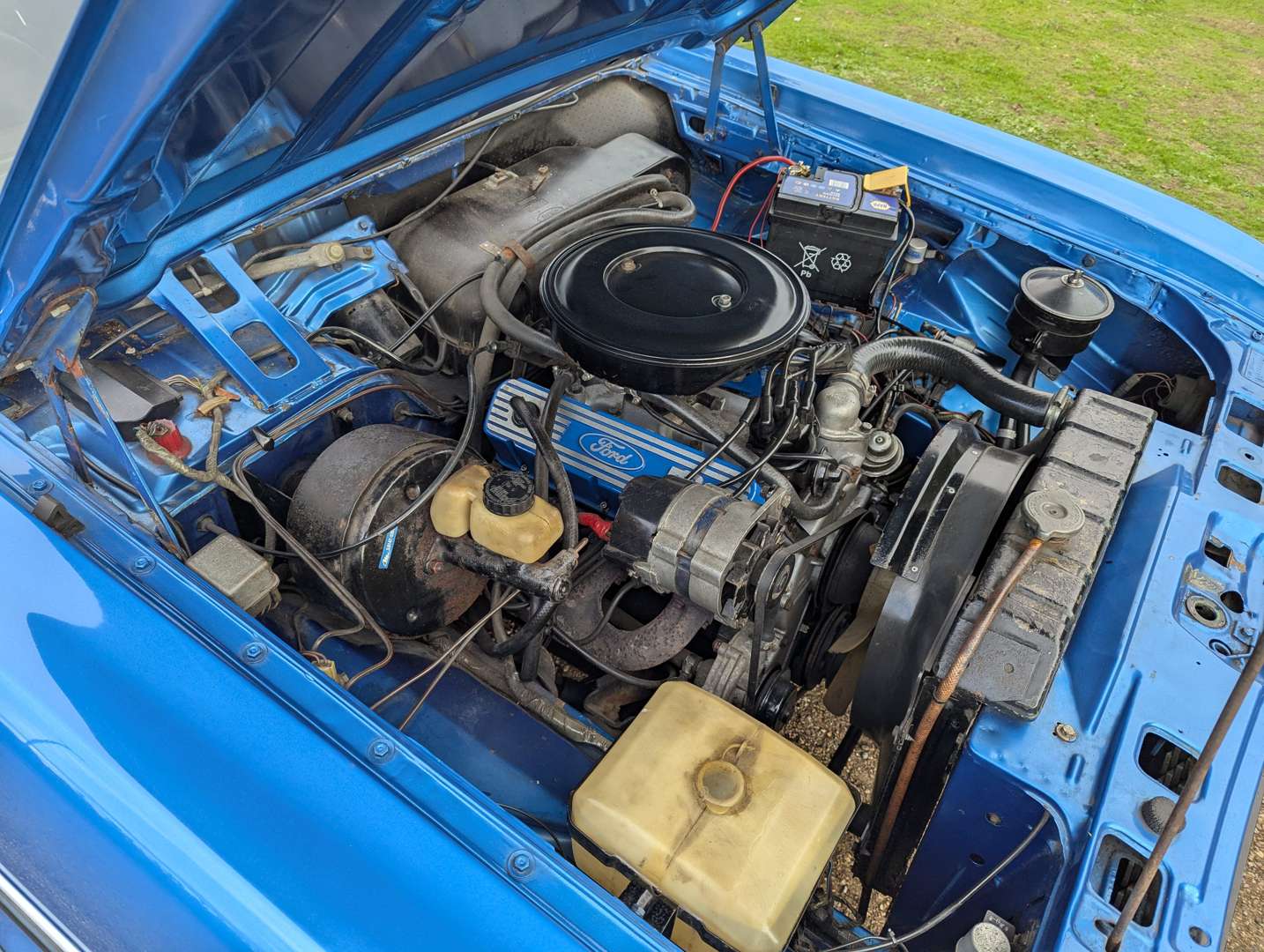 <p>1974 FORD GRANADA GHIA COUPE MANUAL</p>