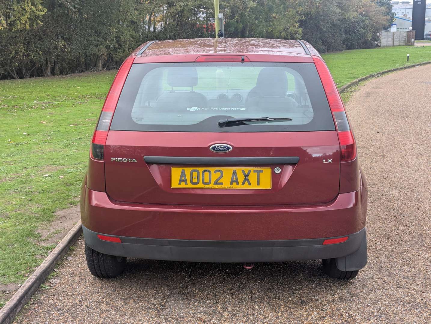 <p>2002 FORD FIESTA LX</p>