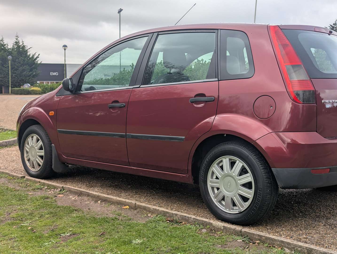 <p>2002 FORD FIESTA LX</p>