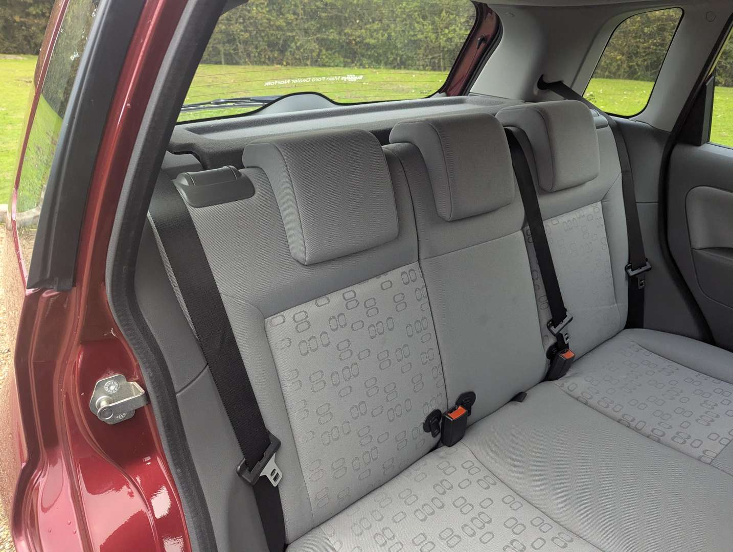 <p>2002 FORD FIESTA LX</p>