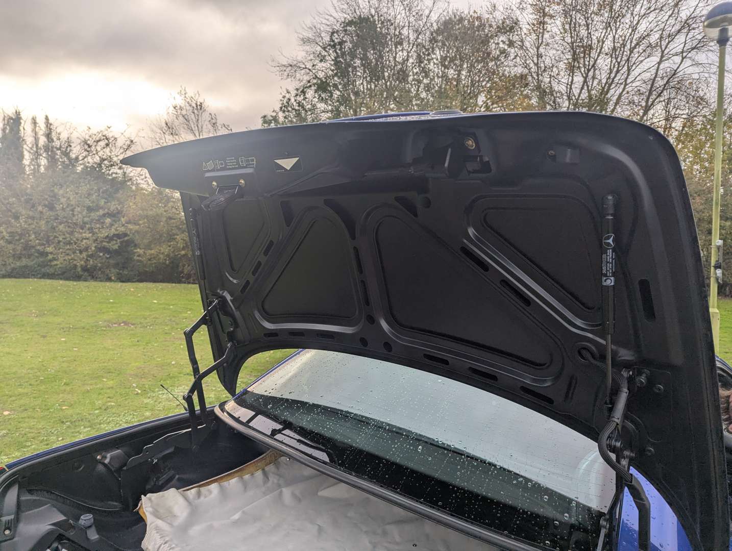 <p>1997 MERCEDES SLK 230 KOMPRESSOR AUTO</p>