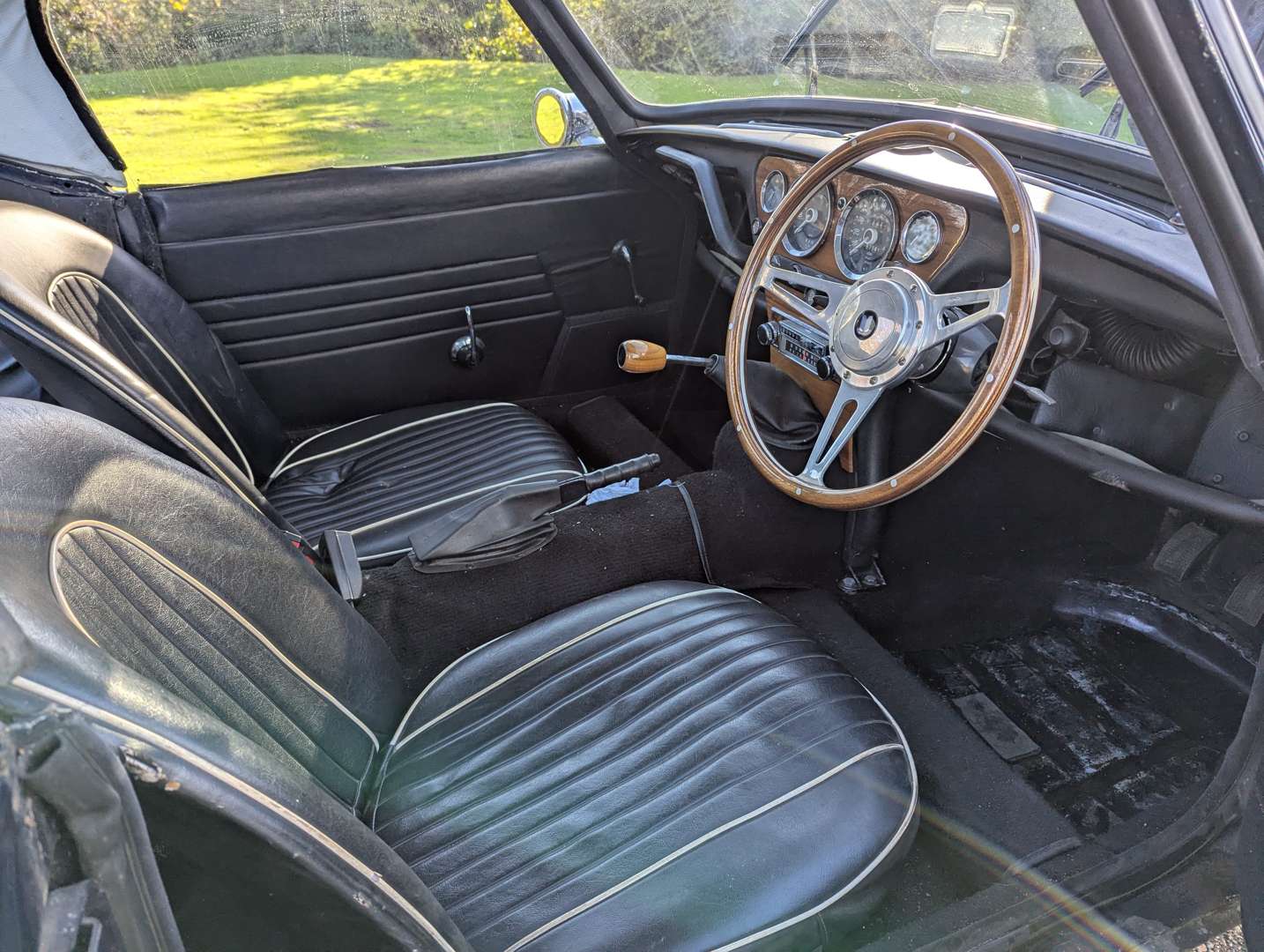 <p>1968 TRIUMPH SPITFIRE MKIII</p>