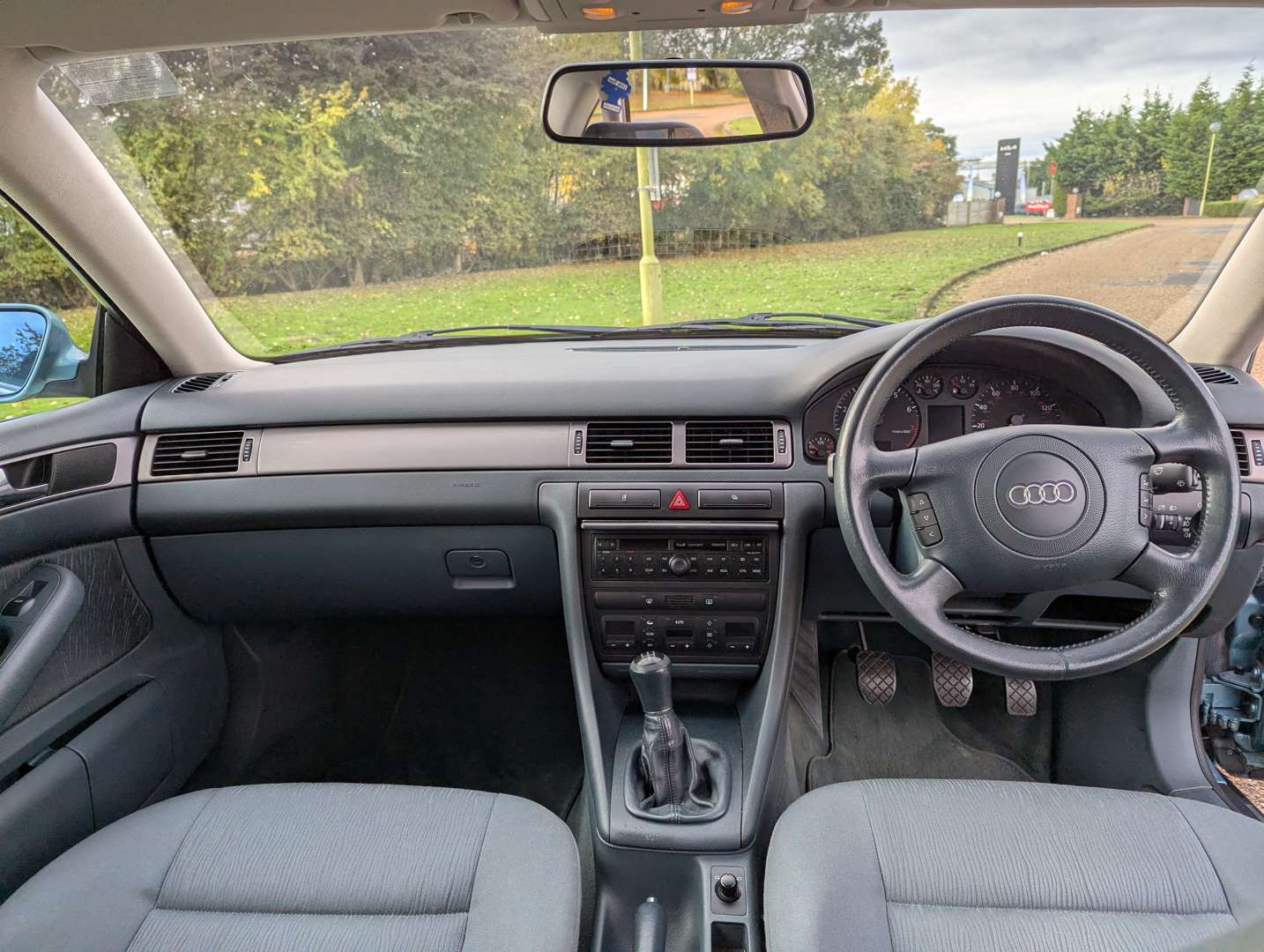 <p>2000 AUDI A6 1.8 TURBO SE</p>