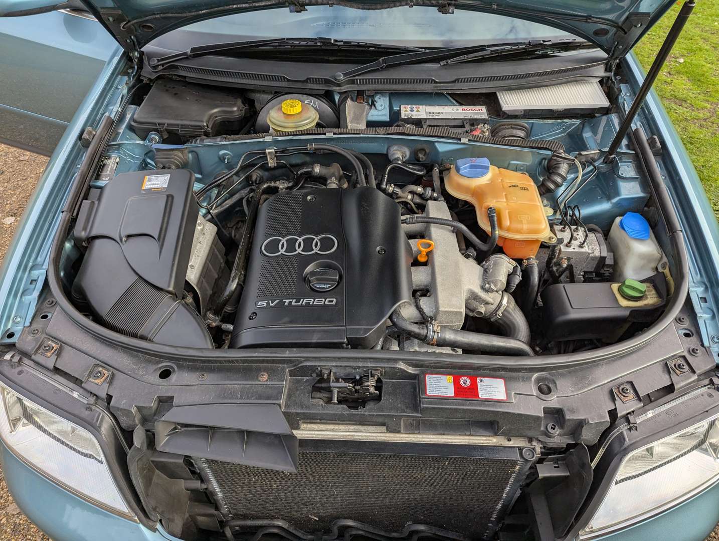 <p>2000 AUDI A6 1.8 TURBO SE</p>