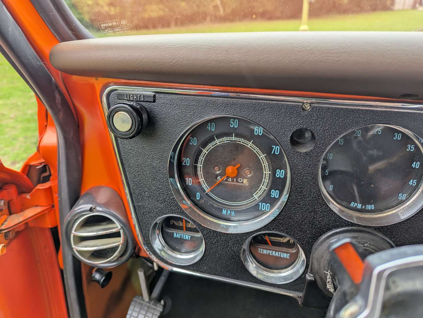 <p>1969 CHEVROLET C20 PICK-UP LHD</p>