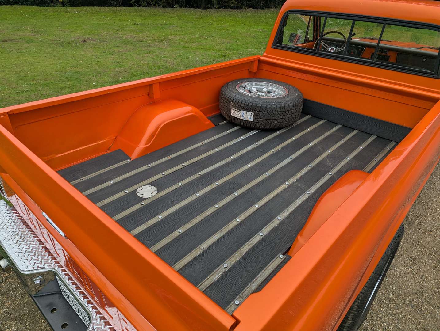 <p>1969 CHEVROLET C20 PICK-UP LHD</p>