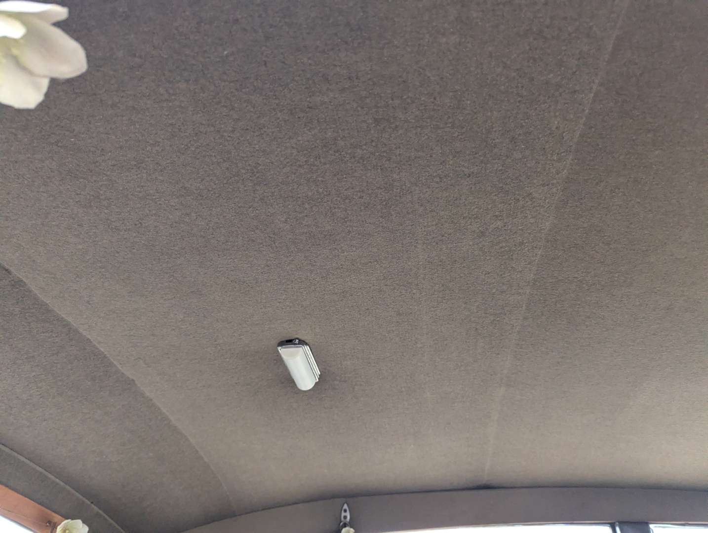 <p>1948 TRIUMPH 1800 SALOON</p>